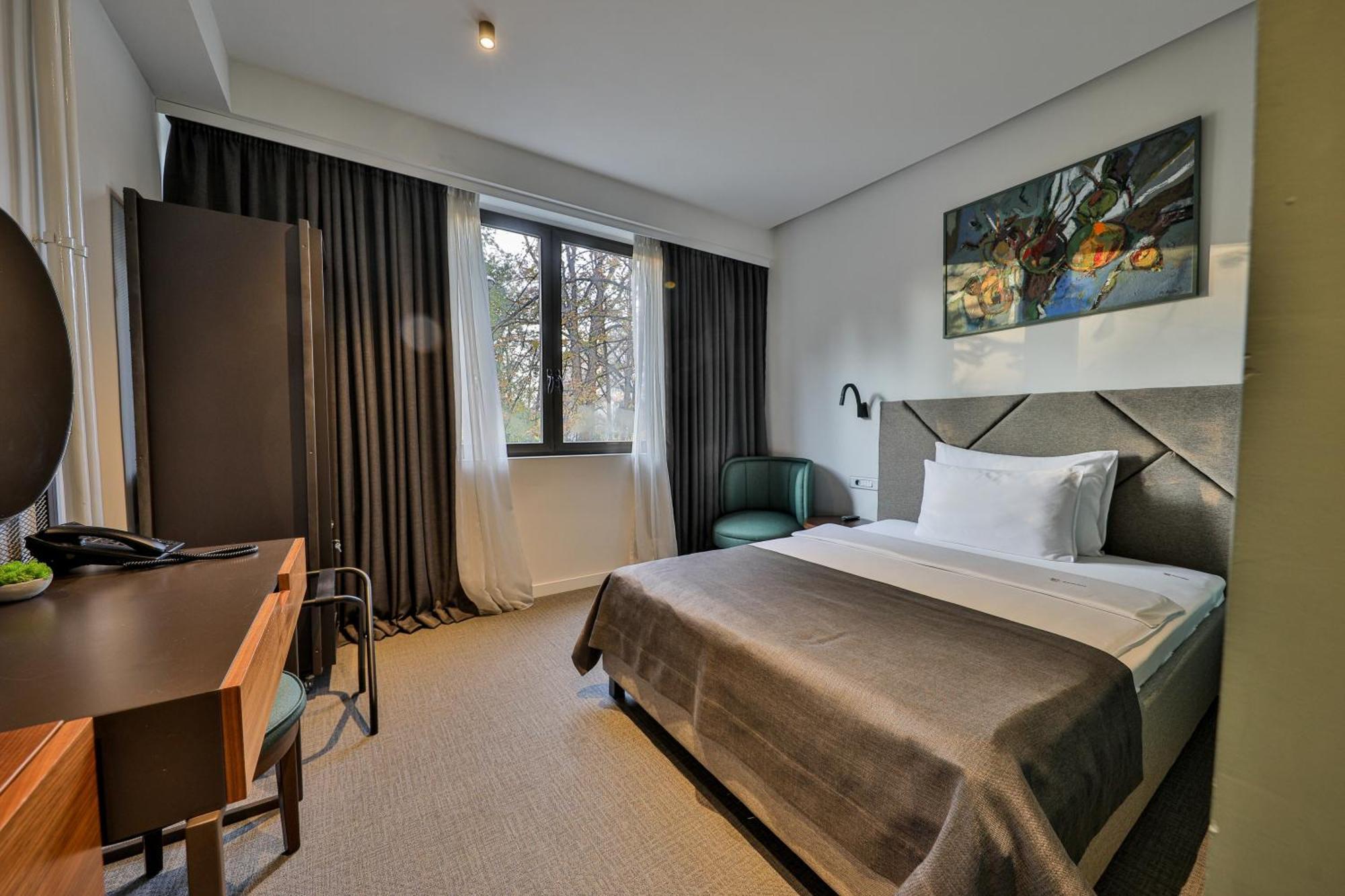 Hotel Botanica بلغراد الغرفة الصورة