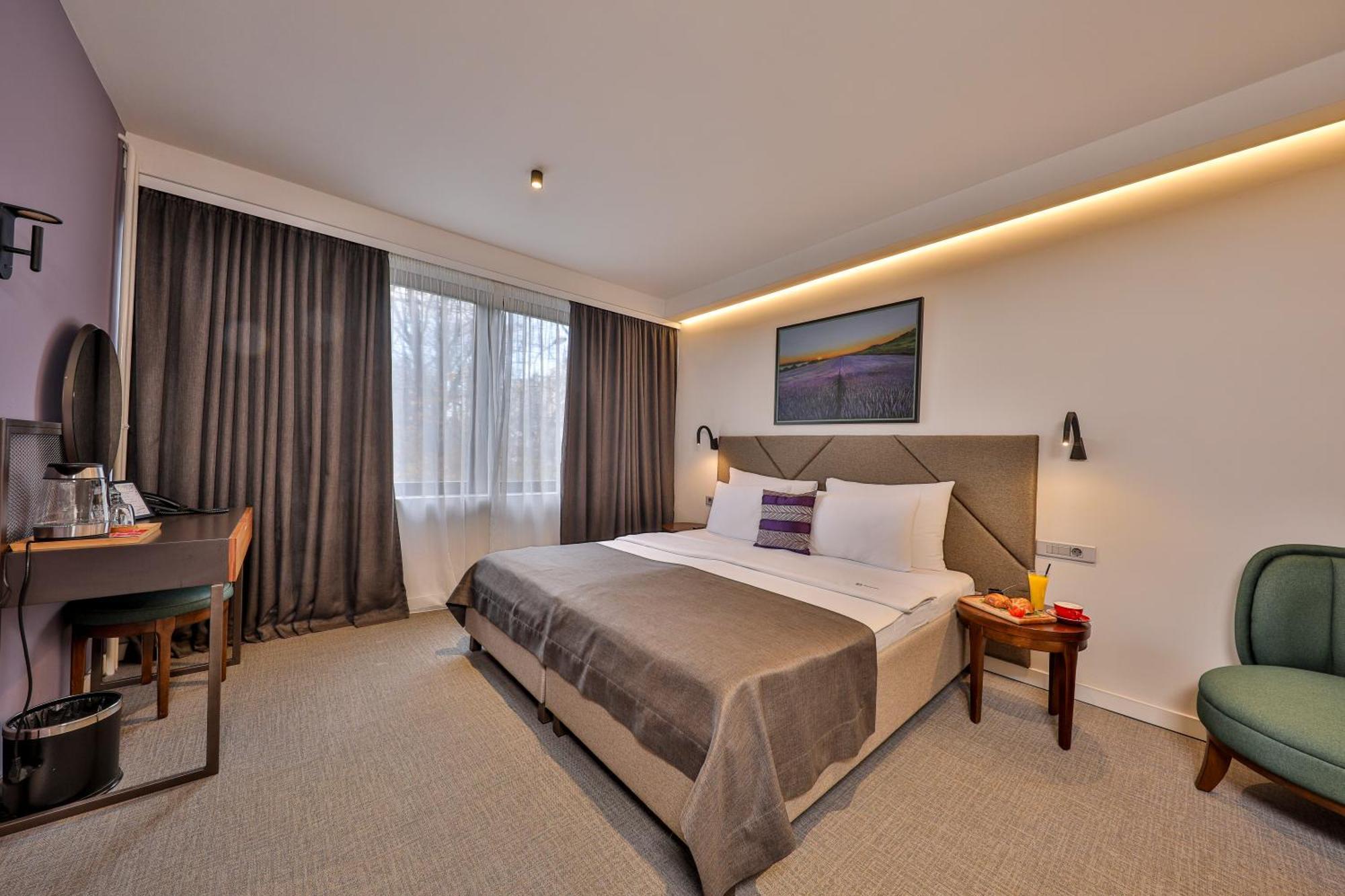 Hotel Botanica بلغراد المظهر الخارجي الصورة